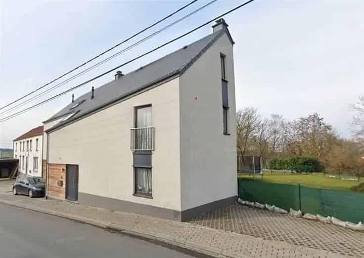Huis Te Koop 5 Slaapkamers Nabij LLN