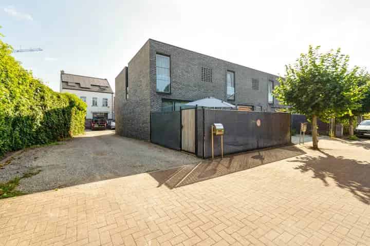 HOB met 3 slpks in centrum Wiekevorst (Heist-op-den-Berg)