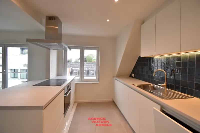 Gerenoveerd appartement 2 slaapkamers Torhout