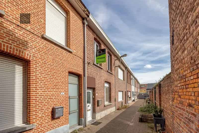 Op te frissen huis in Terhagen