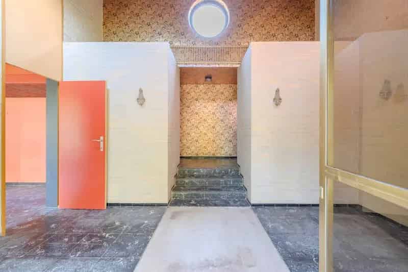 Te renoveren gelijkvloerse woning op 36a78ca