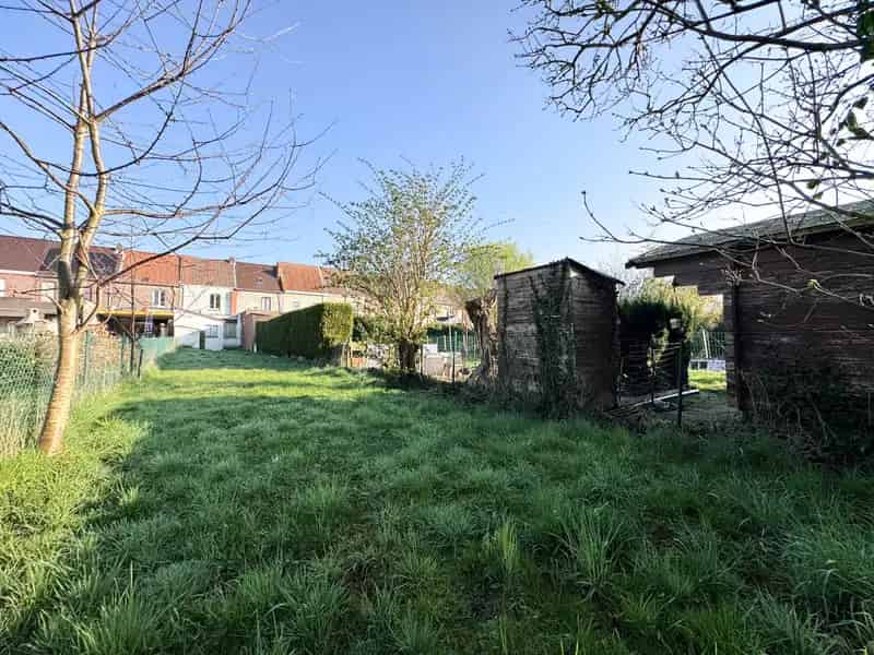 Te renoveren huis met tuin in Rumillies