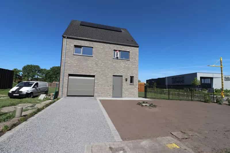 Energiezuinige nieuwbouwwoning met tuin vlakbij het centrum van Merksplas.