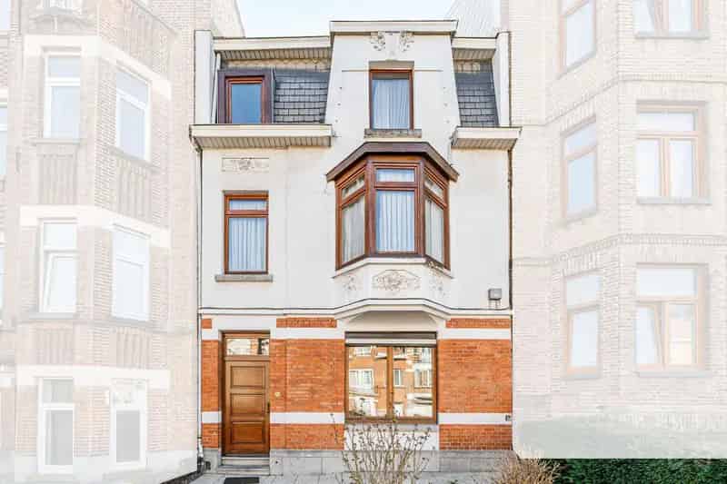 Huis met vier slaapkamers in Anderlecht