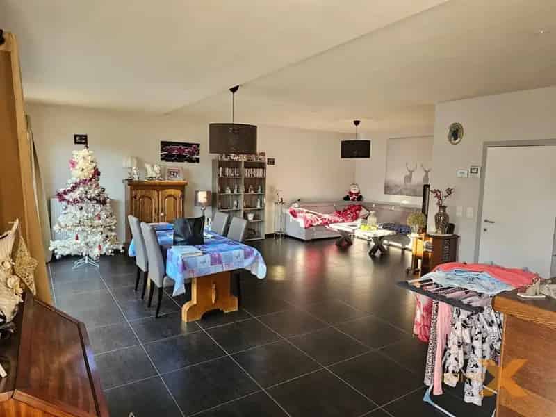 Gelijkvloers appartement te koop in Zomergem