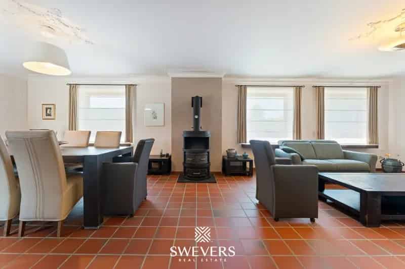 Comfort & ruimte in deze charmante woning te Wellen
