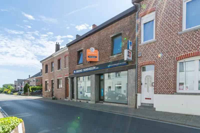 RUIME KANTOOR/HANDELS PAND + WOONST !