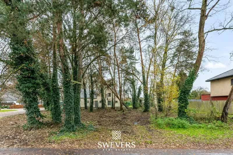 Exclusieve bouwgrond in groene omgeving te Koersel