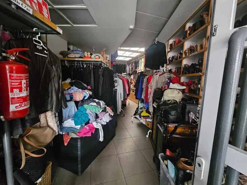 Handelspand: huis met woonst!