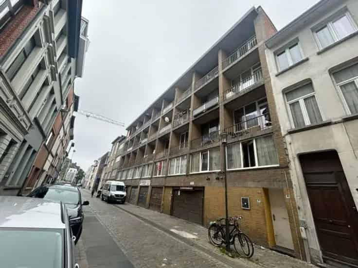 Studio Te Koop