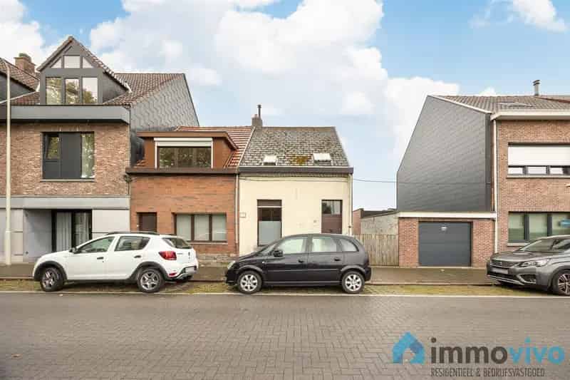 Woning met veel potentieel in centrum Edegem