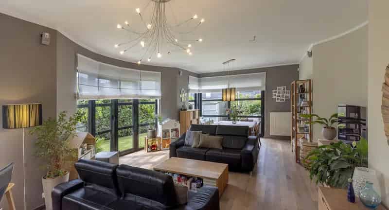 Zeer recente en energiezuinige villa met 3 slaapkamers.