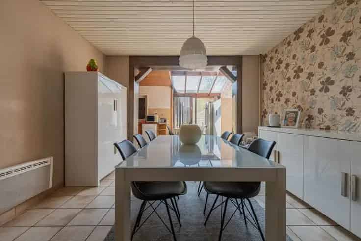 Huis Te Koop Ruime Renovatie Woning Nabij Station
