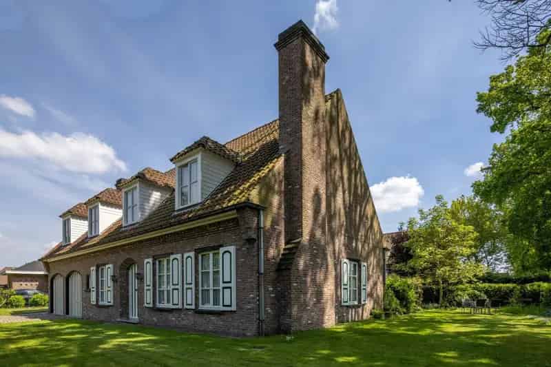 Villa te koop in Lievegem