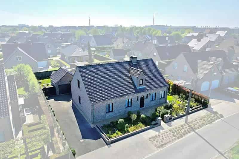 Lichtervelde - Villa mét 2 à 4 slpks en garage op perceel van 835m²