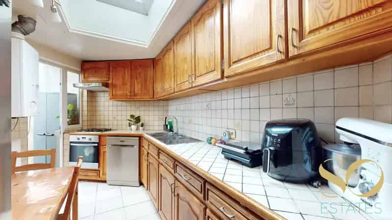 Te Huur: 3-Unit Beleggingspand nabij Sint-Bonifaasplein