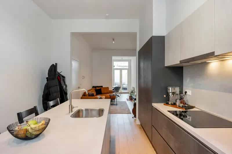Appartement te huur: gerenoveerd gelijkvloers met terras