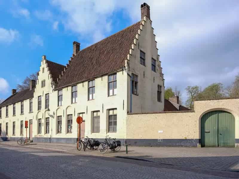 Unieke historische site met (her)ontwikkelingspotenteel in centrum Brugge