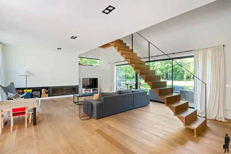 Huis te koop Kontich: Te renoveren hoevewoning met parktuin