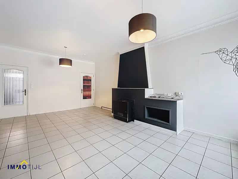 Woning met tuin aan de stadsrand van Aalst!