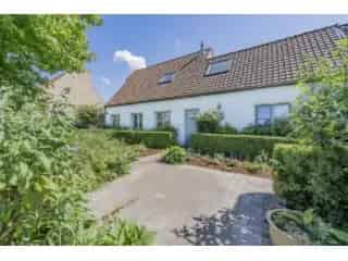 Huis te koop Beernem  2 slaapkamers grote tuin veranda