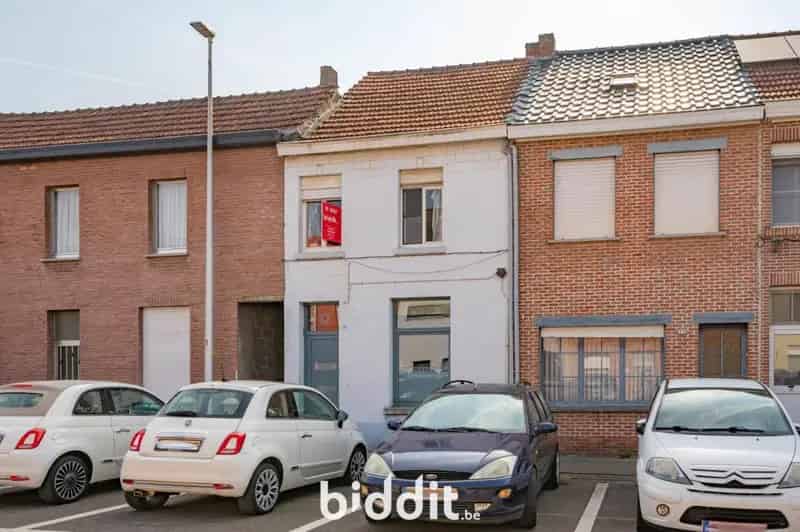 OP TE FRISSEN WONING