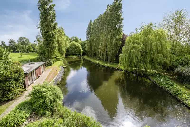 Landhuis 5 slaapkamers EPC A 13 hectare Vijver Bos
