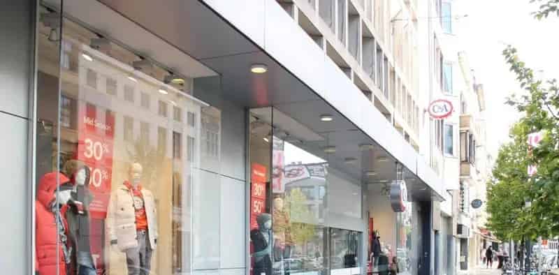 COMMERCIEEL PAND 2.000 M2 CENTRUM