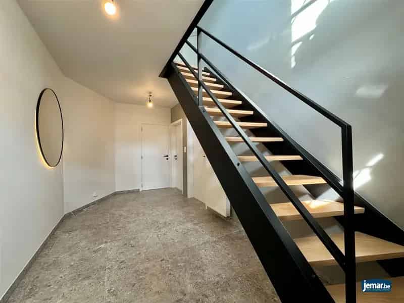 Huis te huur Dilsen-Stokkem: Ruime woning met tuin en atelier
