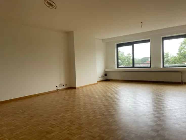 Ruim Appartement 3 Slaapkamers Brasschaat