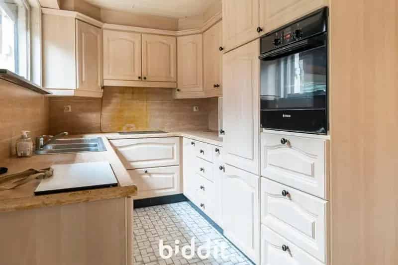 TE RENOVEREN WONING