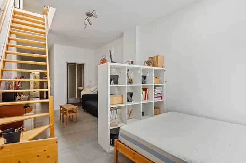 Huis (216 m²) opgedeeld in 4 studentenkamers in de Universiteitsbuurt
