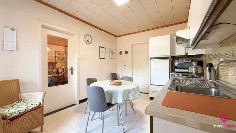 Woning met 3 slaapkamers, inpandige garage en grote tuin!