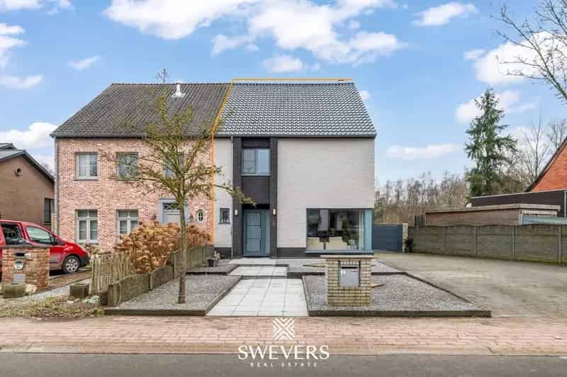 Zeer ruime, instapklare woning met 5 slaapkamers en 3 badkamers in Heusden-Zolder
