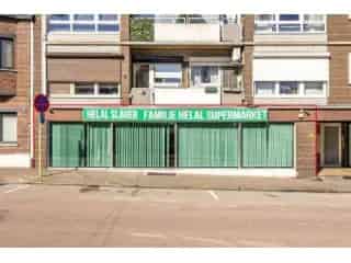Handelspand te Huur Genk 228m²