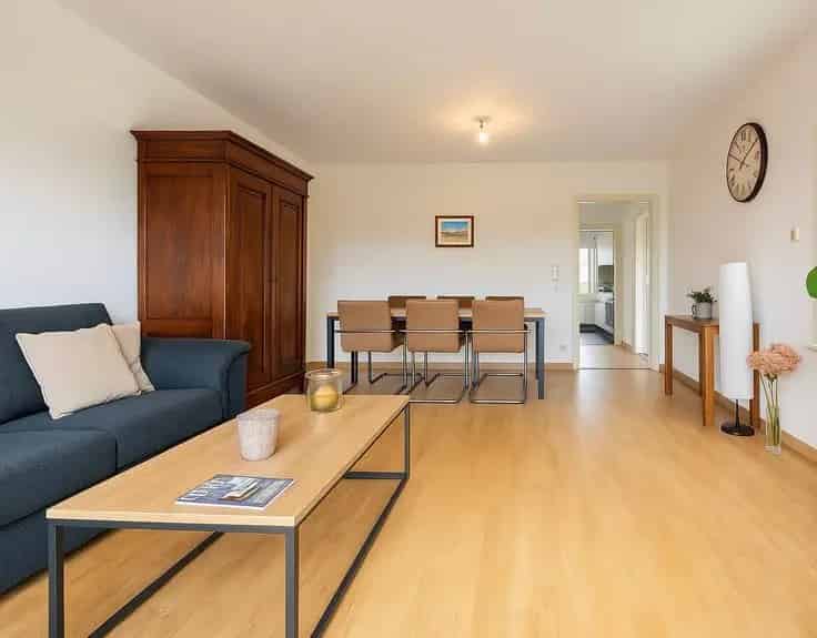 Appartement Te Koop Lochristi: Gerenoveerd met Garage Terras en Tuin