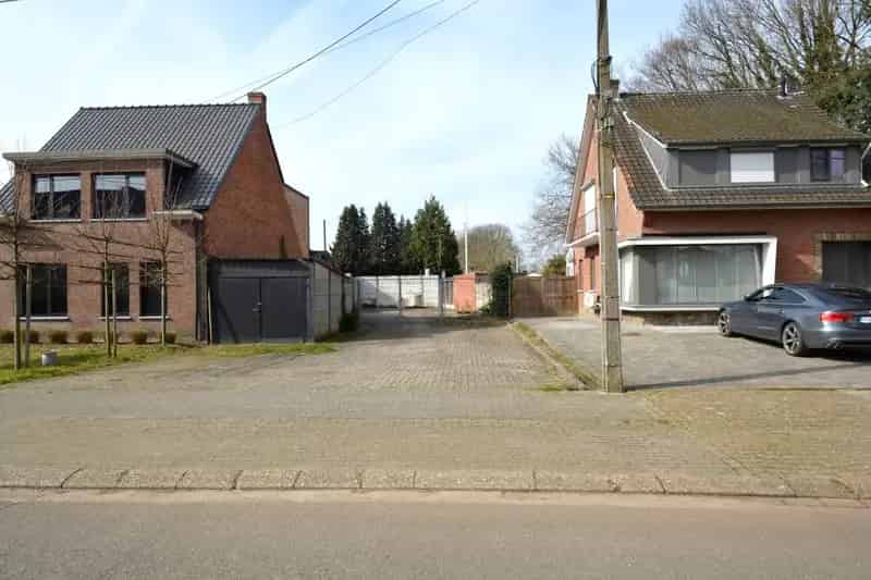 BOUWGROND 409 m² VOOR H.O.B.!