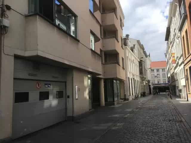 Overdekte parkeerplaats te koop in Antwerpen