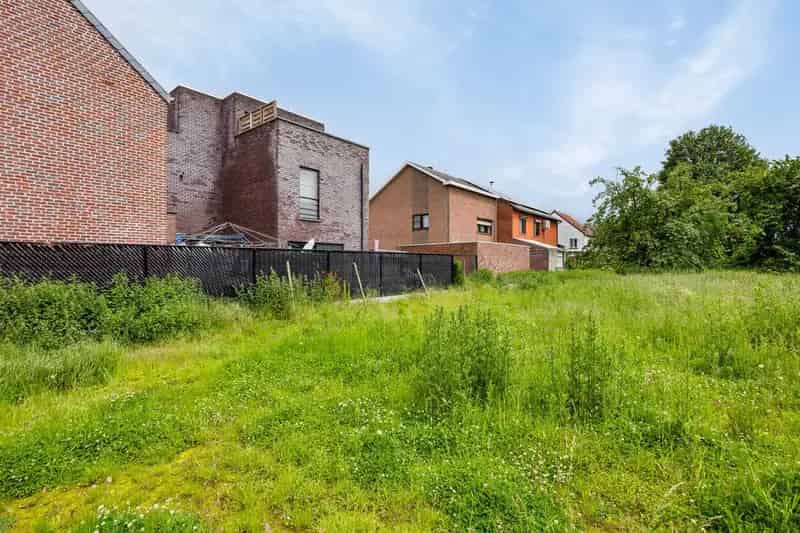 BOUWKAVEL VAN 7A23CA VOOR HOB TE VLIJTINGEN.