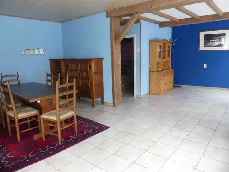 Zeer ruime woning met 5 slaapkamers