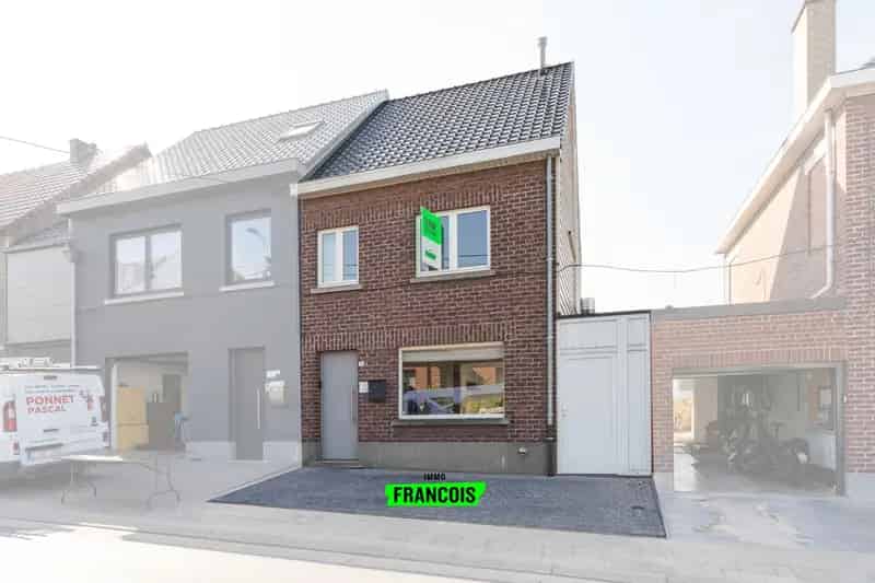 Gezellige gezins- of starterswoning op topligging in Sint-Lievens-Houtem