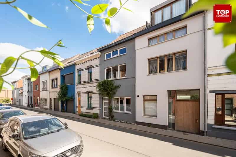 Huis te huur Gentbrugge: Gezinswoning met 4 slaapkamers en tuin