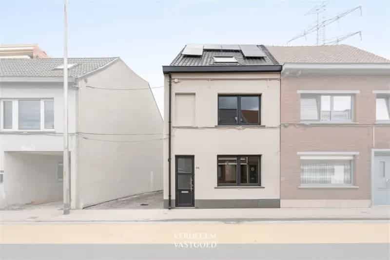 Volledig gerenoveerde woning met 3 slaapkamers, EPC A en buitenplek