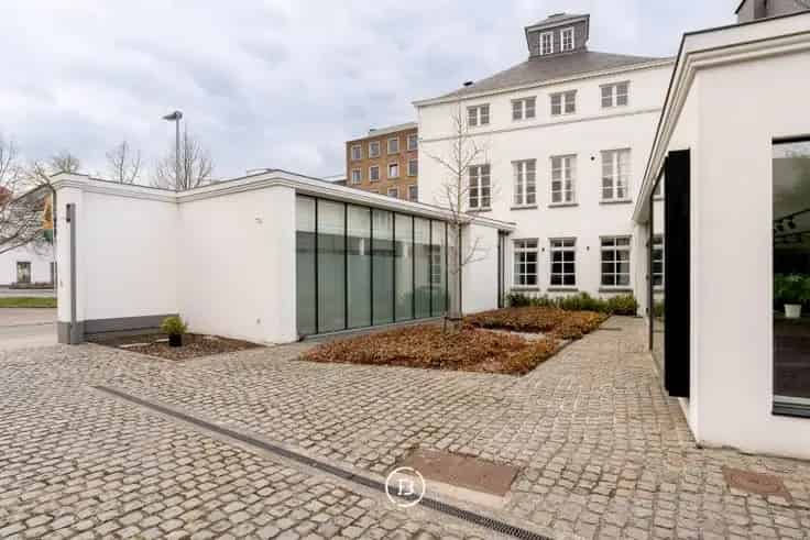 Herenhuis Kortrijk 552m2 Handel Wonen Duplex