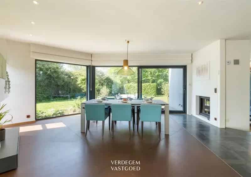 Villa te koop in Lochristi