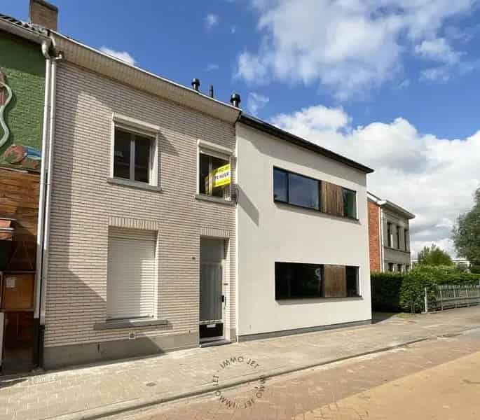 Instapklare energiezuinige woning met drie slaapkamers op toplocatie in Melsele