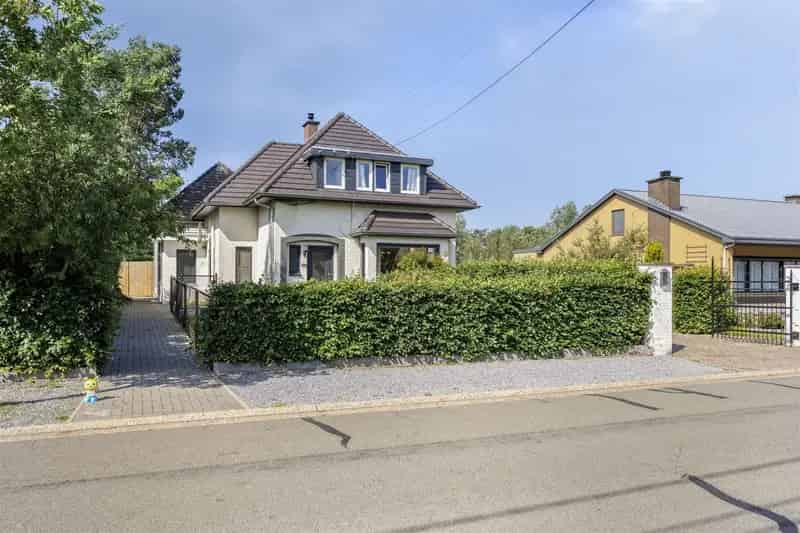 Verassend royale gezinswoning met 4 a 5 slaapkamers