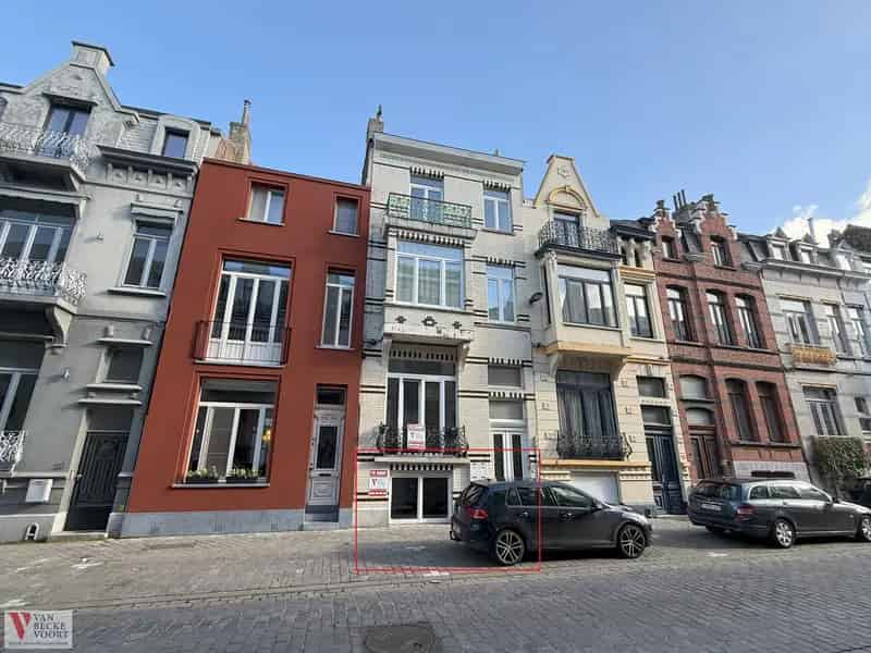 Appartement met buitenruimte in Belle Epoque wijk Oostende