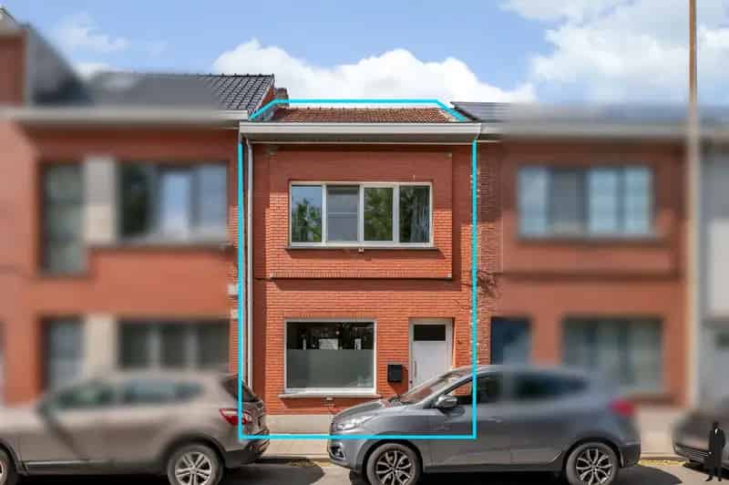 Instapklare woning met gezellige stadstuin in Turnhout