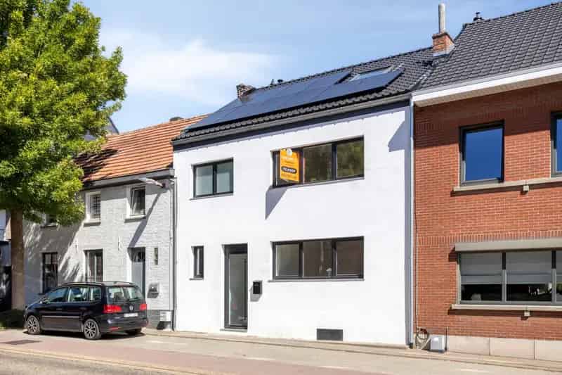 Zeer ruime, energiezuinige woning te Boutersem
